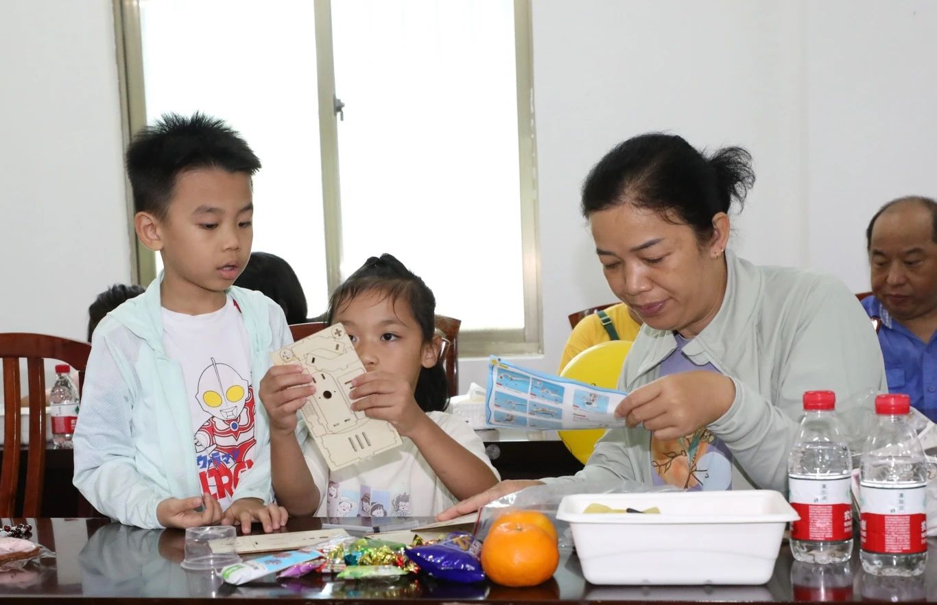 和諧家園 共享快樂(lè)   海南礦業(yè)開(kāi)展“515復(fù)星家庭日”活動(dòng)5.jpg